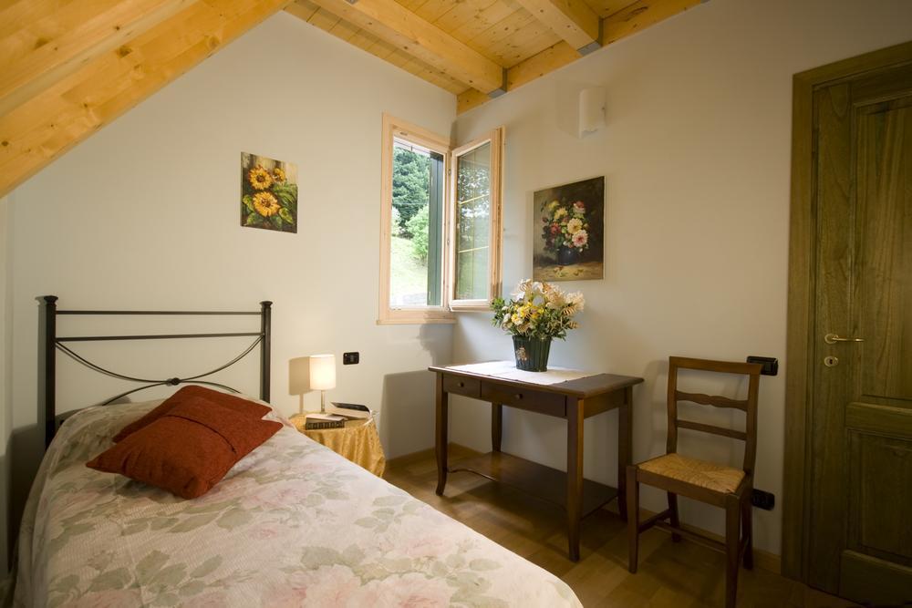 Case Vacanza Orchidea Coreglia Antelminelli Rom bilde